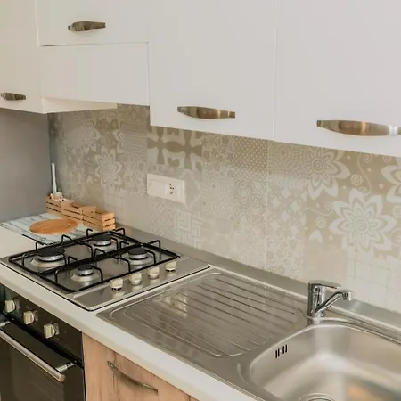 Agathe Company Marina di Schiavonea